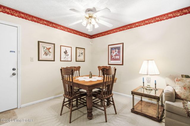 205 El Conquistador Pl, Louisville, KY 40220