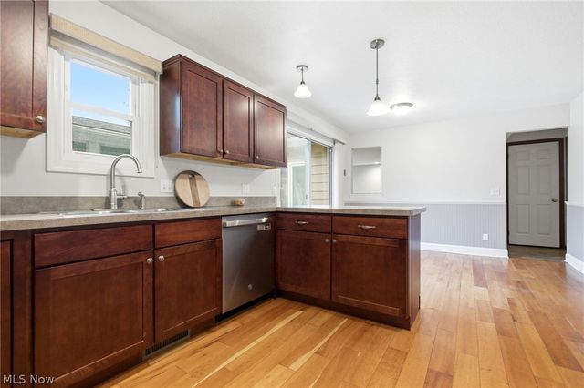 11425 Peach Tree Drive, Chesterland, OH 44026