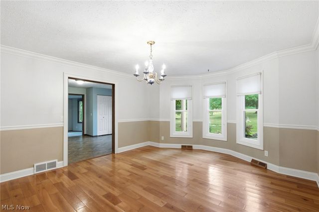 11425 Peach Tree Drive, Chesterland, OH 44026