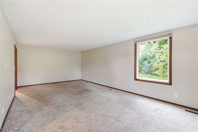 11425 Peach Tree Drive, Chesterland, OH 44026