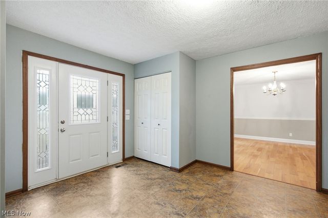 11425 Peach Tree Drive, Chesterland, OH 44026
