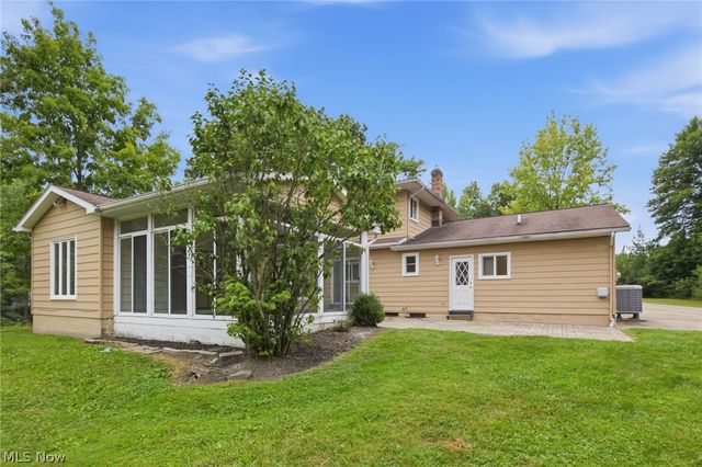 11425 Peach Tree Drive, Chesterland, OH 44026