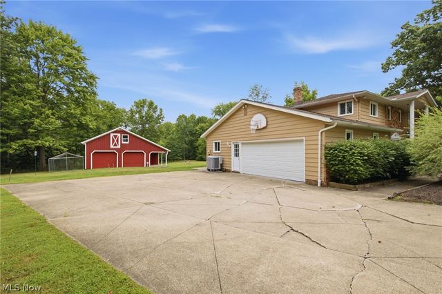 11425 Peach Tree Drive, Chesterland, OH 44026