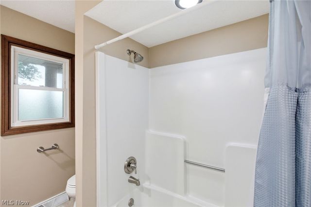 11425 Peach Tree Drive, Chesterland, OH 44026