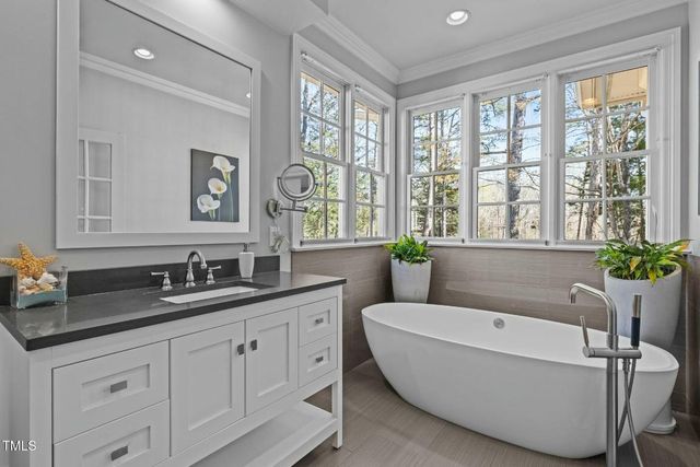 73214 Burrington, Chapel Hill, NC 27517