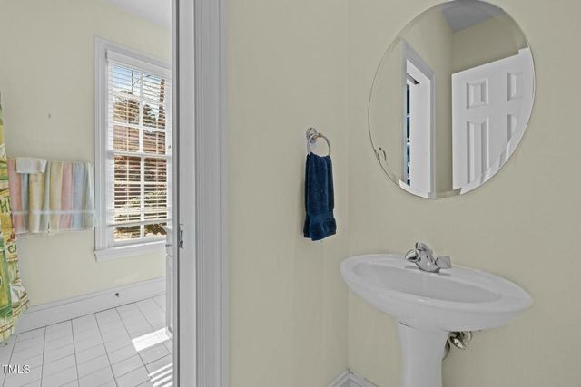 73214 Burrington, Chapel Hill, NC 27517