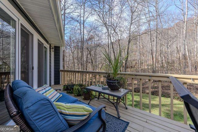 3301 Ellington Road, Hayesville, NC 28904