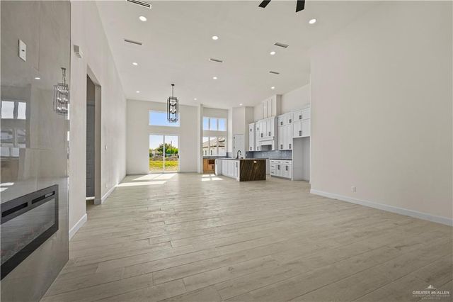 3024 N Adler, Edinburg, TX 78541