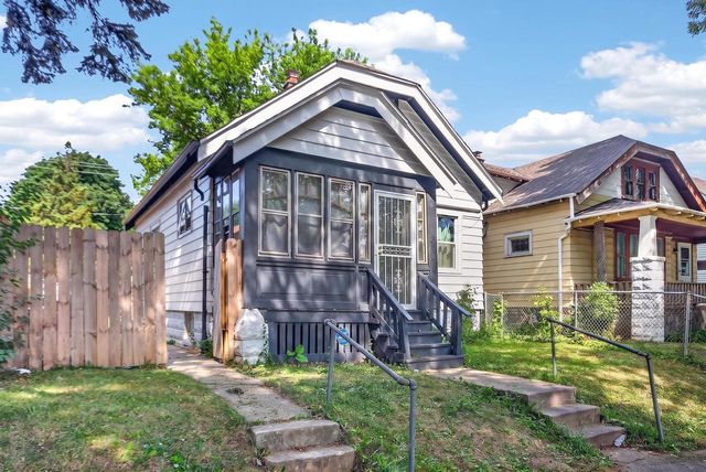 3827 Dr William Finlayson STREET, Milwaukee, WI 53212
