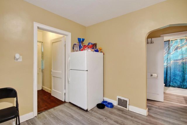 3827 Dr William Finlayson STREET, Milwaukee, WI 53212