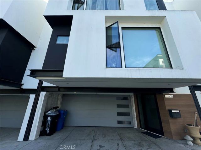 809 N Detroit Street, Los Angeles, CA 90046