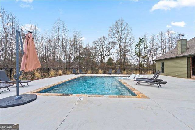 301 Roy Morgan Road, Carrollton, GA 30116