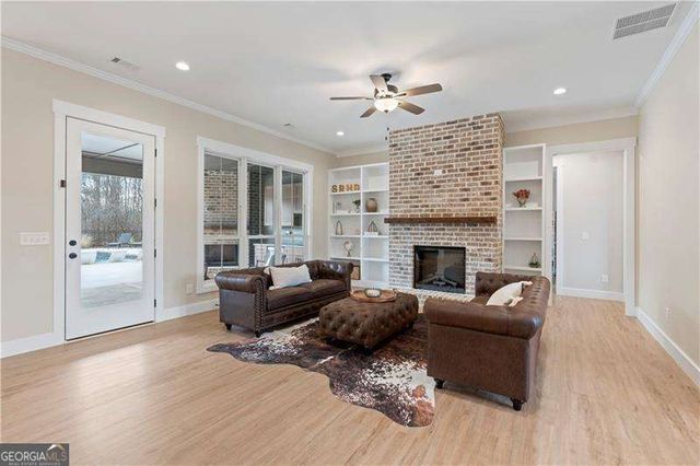 301 Roy Morgan Road, Carrollton, GA 30116