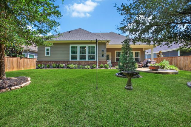 124 Mallard Creek Court, Montgomery, TX 77316