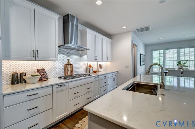 12440 N Crossing Dr, Richmond, VA 23103