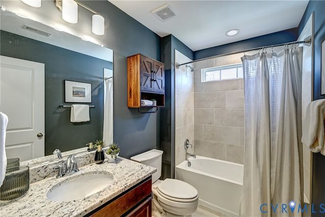 12440 N Crossing Dr, Richmond, VA 23103