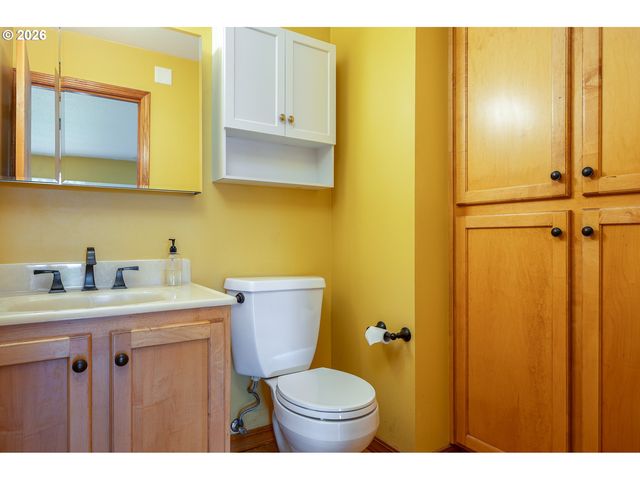 8265 N FISKE Ave, Portland, OR 97203