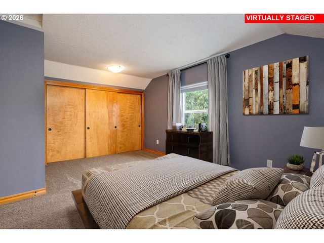 8265 N FISKE Ave, Portland, OR 97203