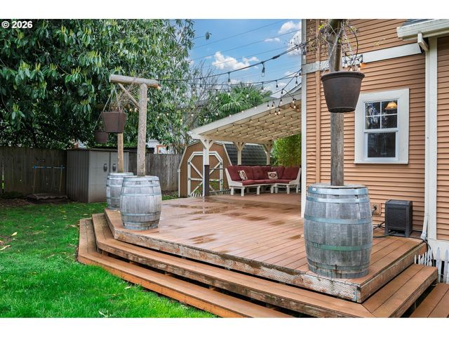 8265 N FISKE Ave, Portland, OR 97203