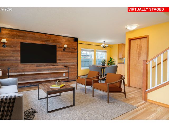 8265 N FISKE Ave, Portland, OR 97203