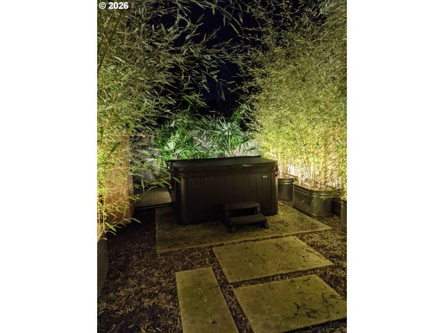 8265 N FISKE Ave, Portland, OR 97203