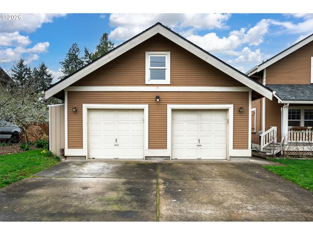 8265 N FISKE Ave, Portland, OR 97203