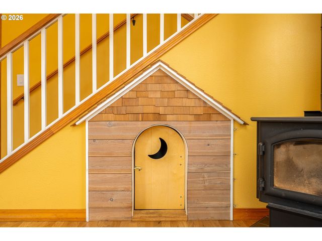 8265 N FISKE Ave, Portland, OR 97203