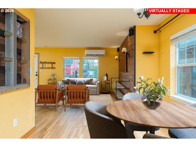 8265 N FISKE Ave, Portland, OR 97203