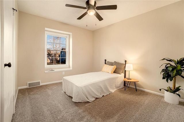 3510 NE Kingwood Place, Lee's Summit, MO 64064