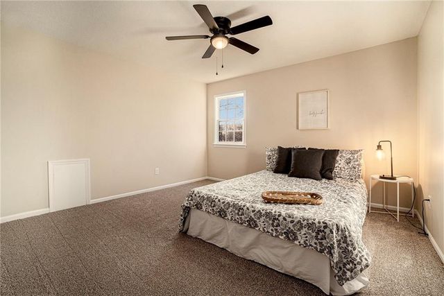 3510 NE Kingwood Place, Lee's Summit, MO 64064