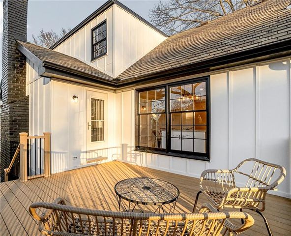 3510 NE Kingwood Place, Lee's Summit, MO 64064