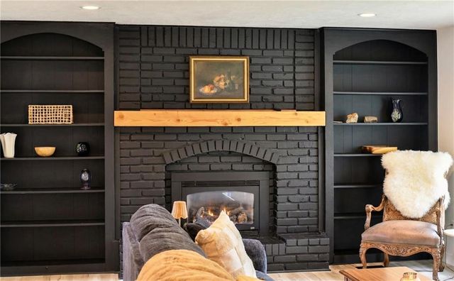 3510 NE Kingwood Place, Lee's Summit, MO 64064