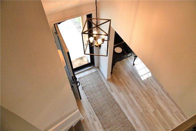 3510 NE Kingwood Place, Lee's Summit, MO 64064