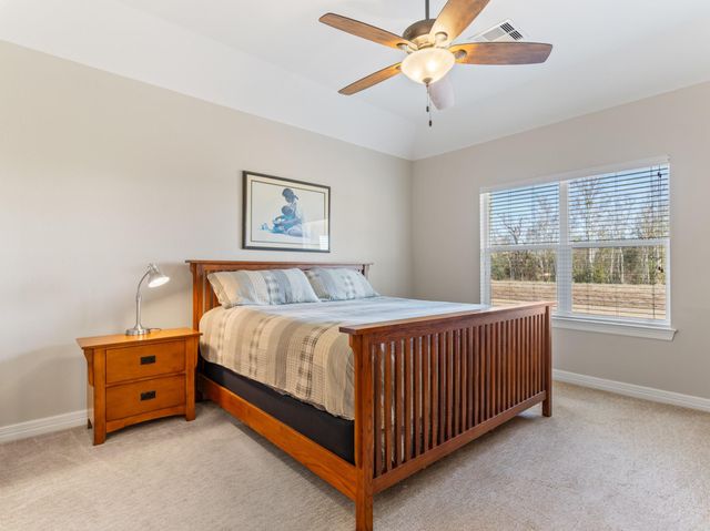 9723 Highland Pointe Drive, Needville, TX 77461