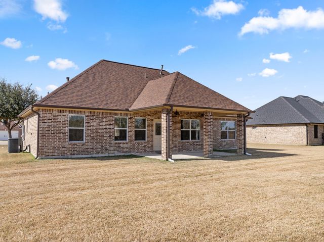 9723 Highland Pointe Drive, Needville, TX 77461