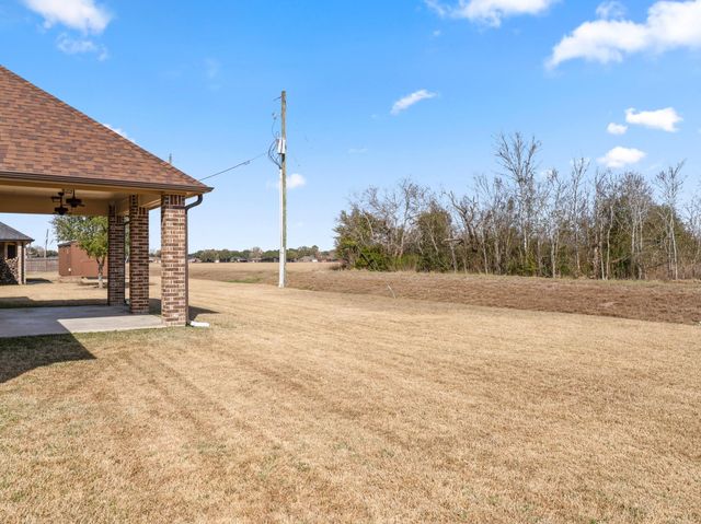 9723 Highland Pointe Drive, Needville, TX 77461