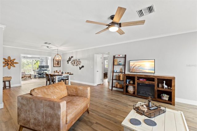 805 WELLINGTON DRIVE, Clearwater, FL 33764