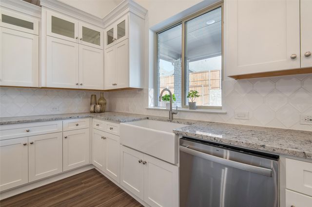 4120 Hollandwood Drive, Mckinney, TX 75071