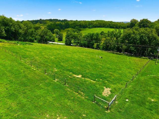 151 Kennedy Bridge Road, Lancaster, KY 40444