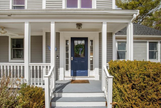 20 Cornhill Road, Teaticket, MA 02536