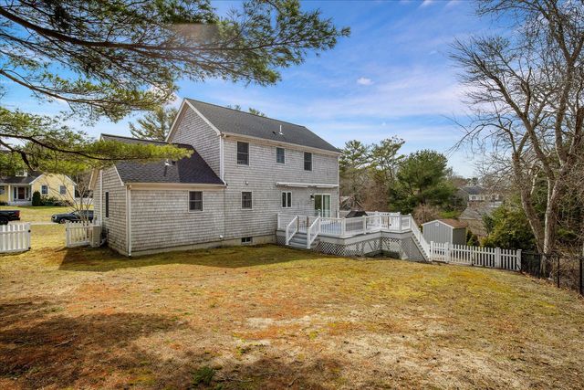 20 Cornhill Road, Teaticket, MA 02536
