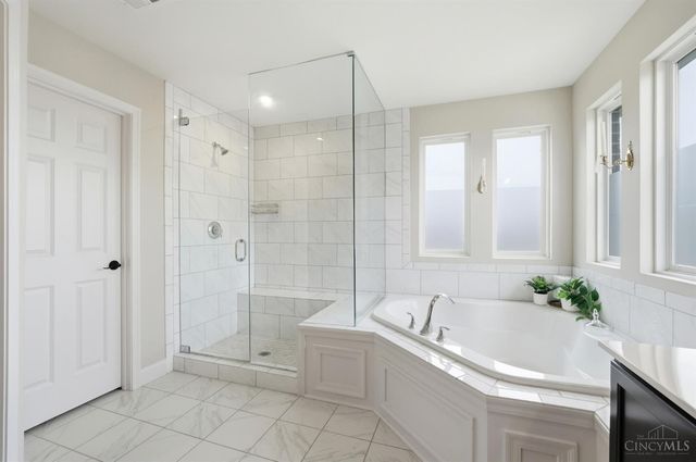 4354 Highland Green Drive, Mason, OH 45040