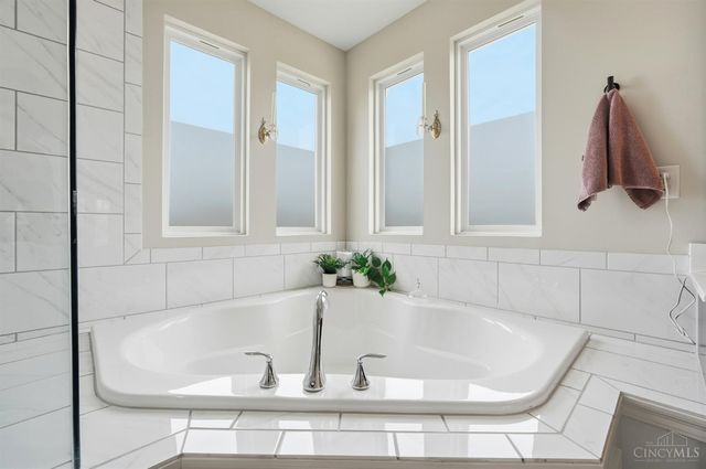 4354 Highland Green Drive, Mason, OH 45040