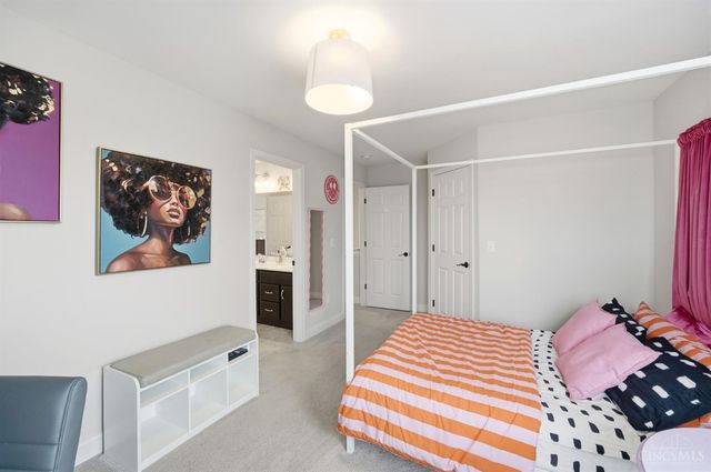 4354 Highland Green Drive, Mason, OH 45040