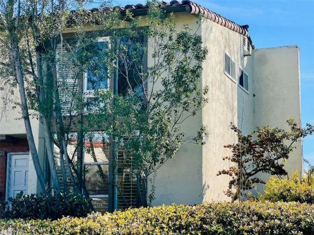 2225 Vista Huerta, Newport Beach, CA 92660