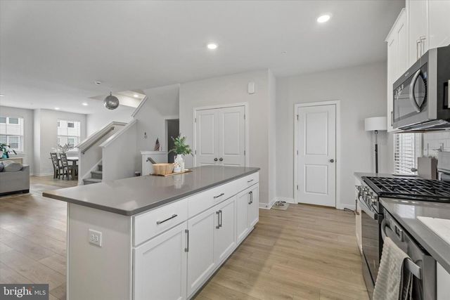 46 CONTINENTAL WAY, Bridgeport, PA 19405