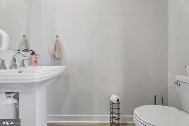 46 CONTINENTAL WAY, Bridgeport, PA 19405