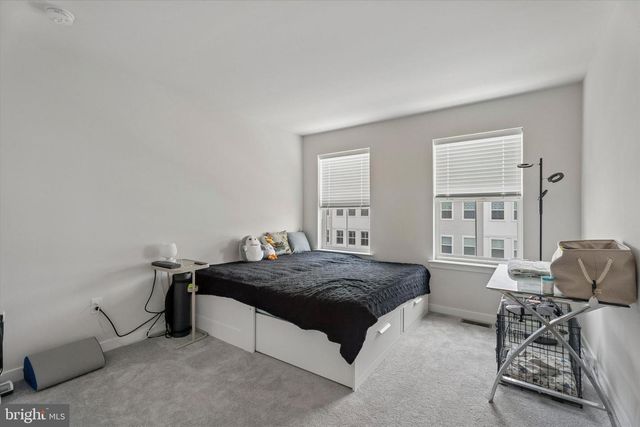 46 CONTINENTAL WAY, Bridgeport, PA 19405