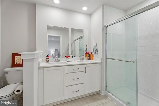 46 CONTINENTAL WAY, Bridgeport, PA 19405