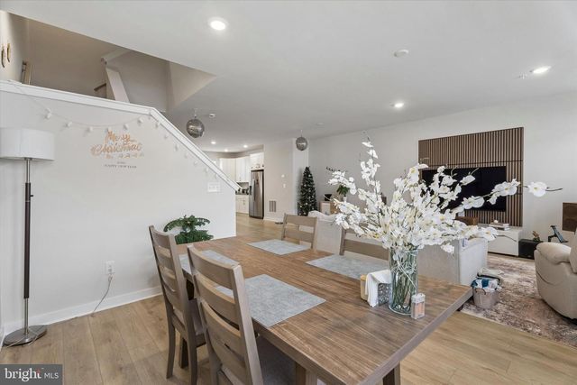 46 CONTINENTAL WAY, Bridgeport, PA 19405